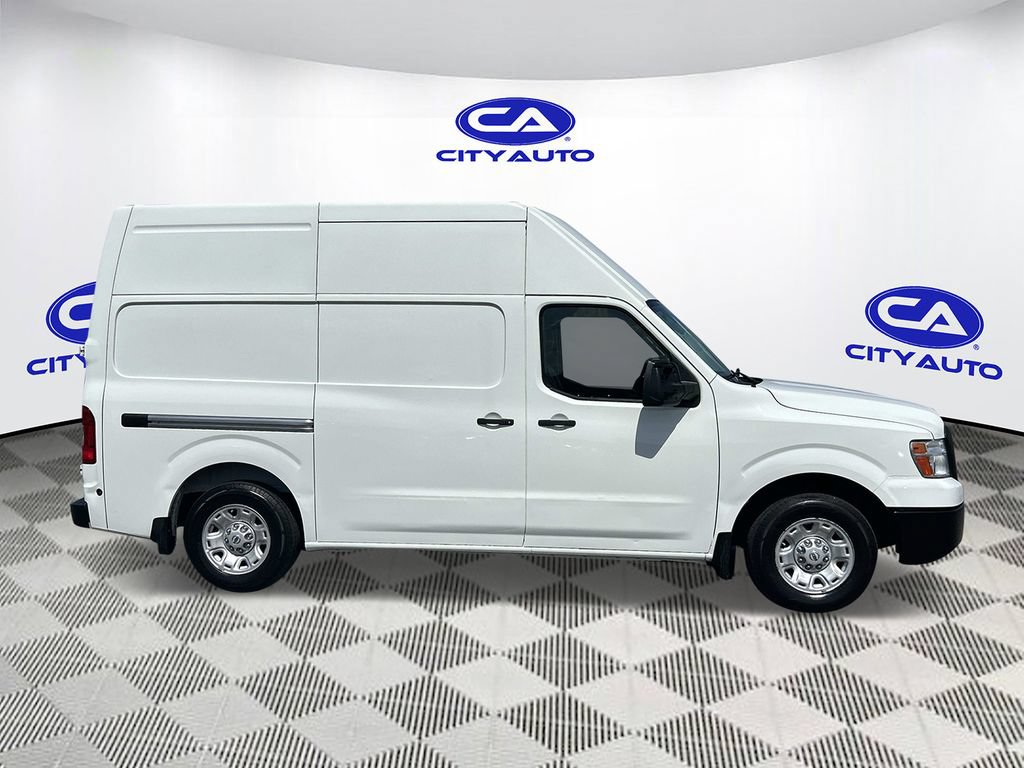 Used 2016 Nissan NV 2500 SV w/ Technology Package RWD image 2