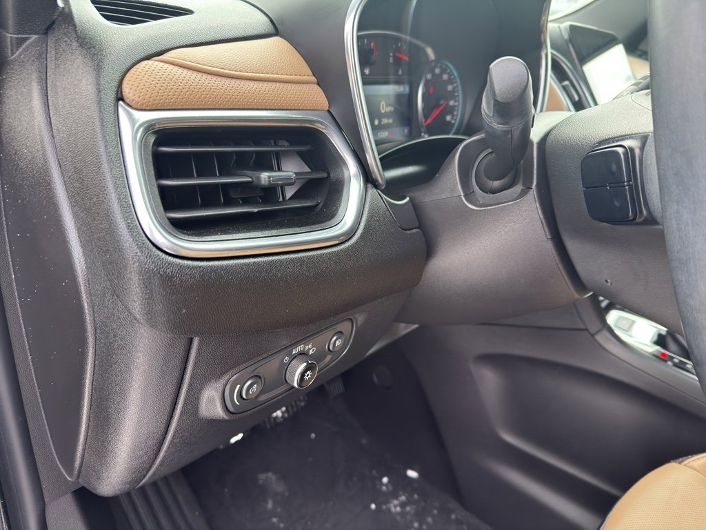Used 2024 Chevrolet Equinox Premier image 14