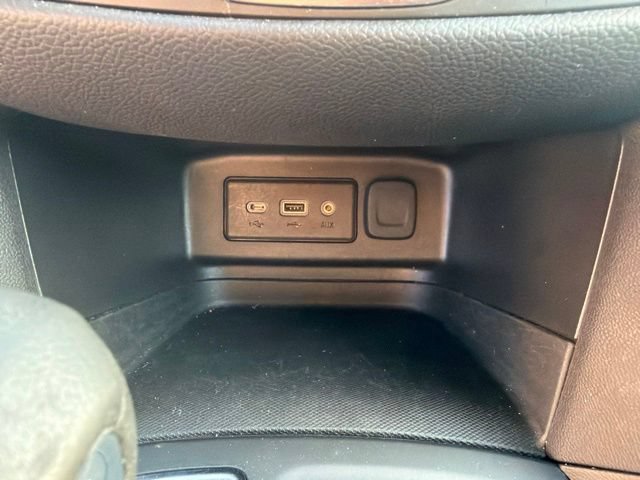 Used 2024 Chevrolet Equinox LT w/ LPO, Floor Liner Package FWD image 20