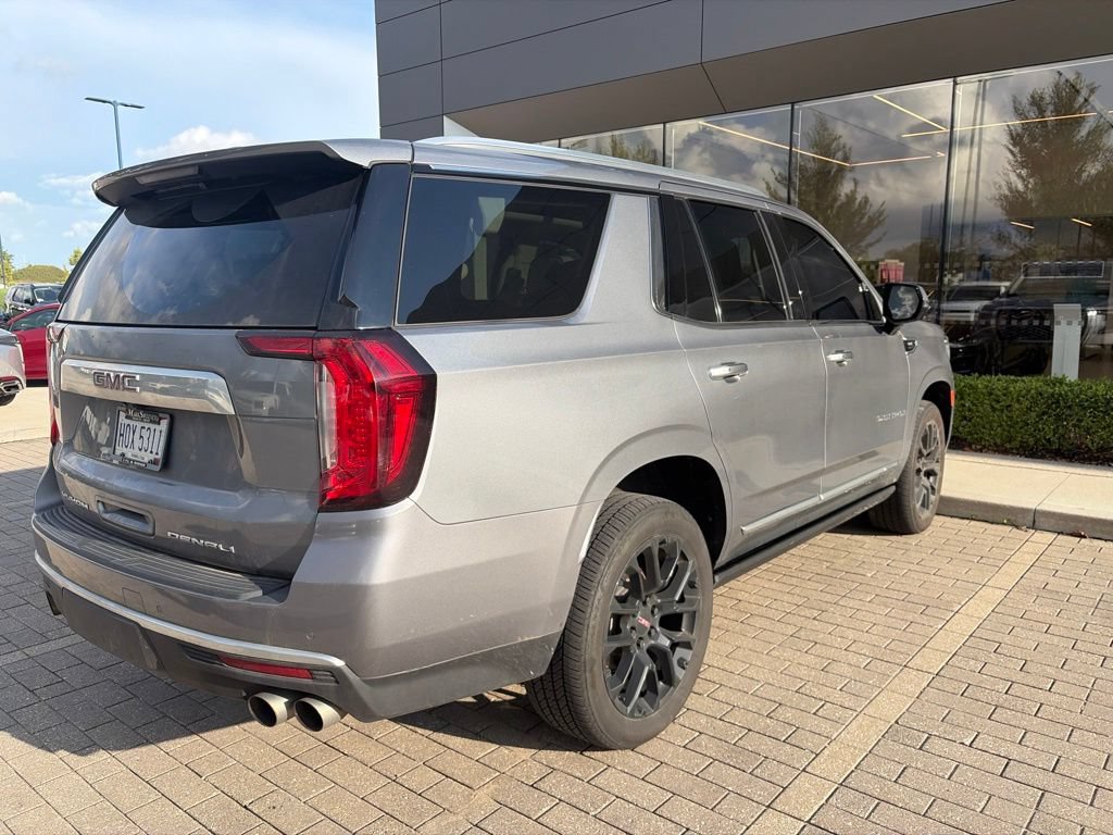 Used 2022 GMC Yukon Denali w/ Denali Premium Package AWD/4WD image 5