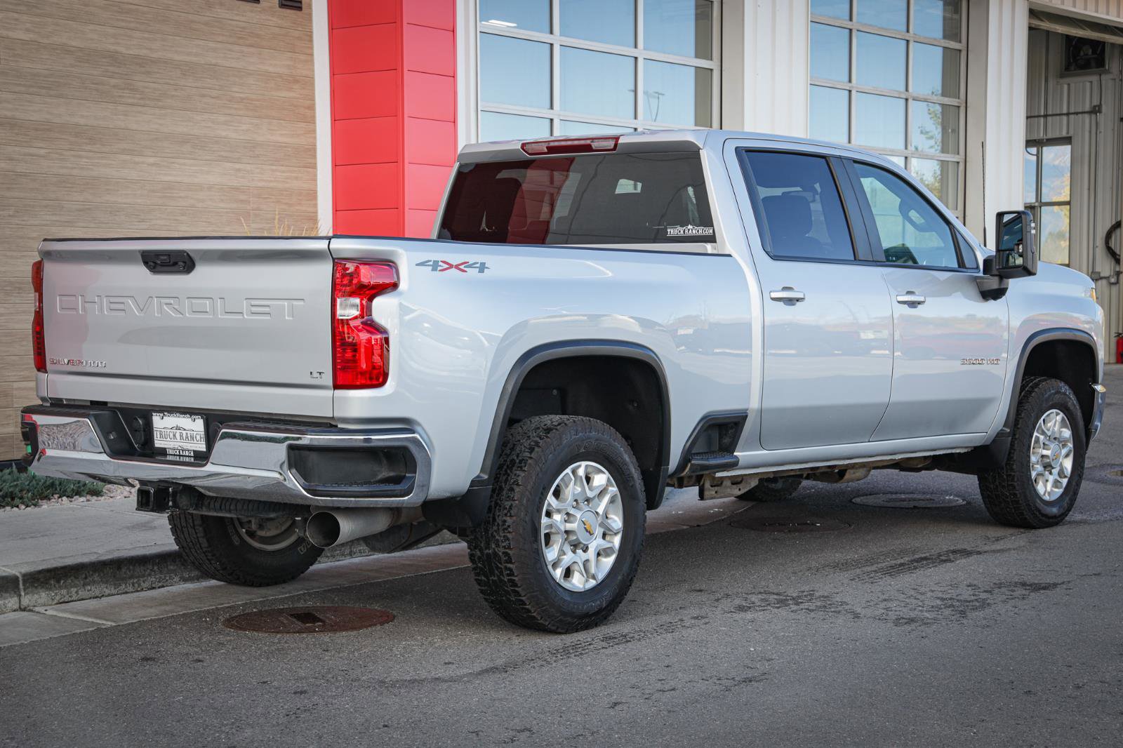 Used 2023 Chevrolet Silverado 3500 LT w/ Convenience Package image 3
