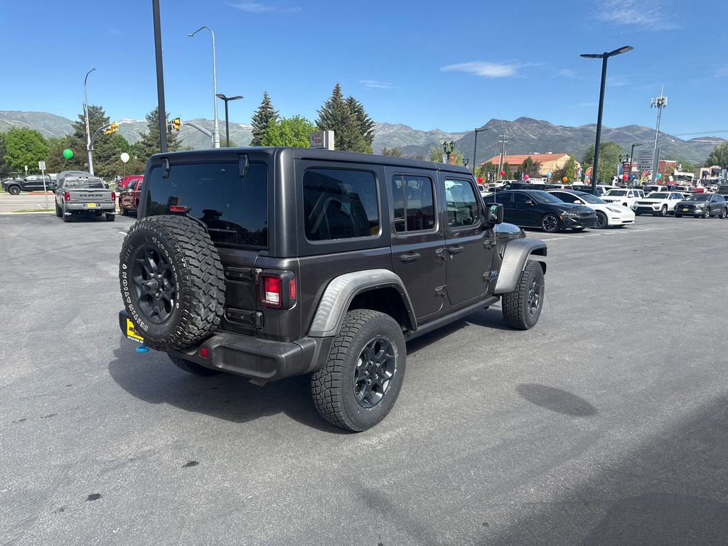 Used 2023 Jeep Wrangler Unlimited w/ Cold Weather Group AWD/4WD image 5