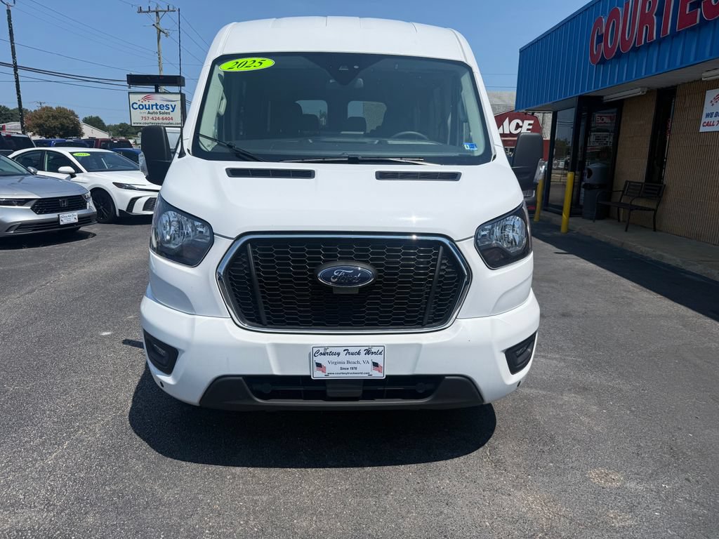 Used 2025 Ford Transit 350 XLT RWD image 6