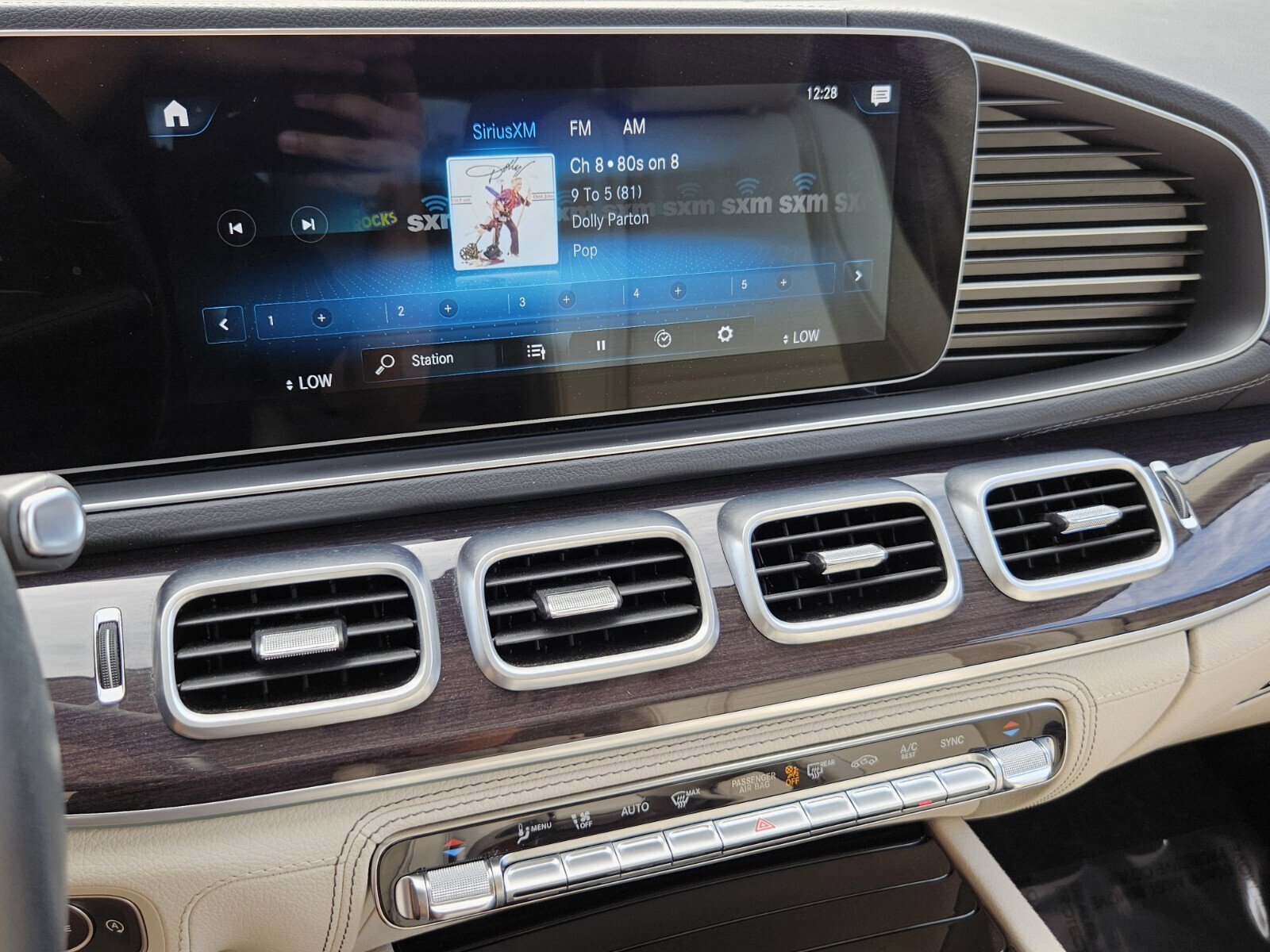 Certified 2023 Mercedes-Benz GLE 450 4MATIC image 32