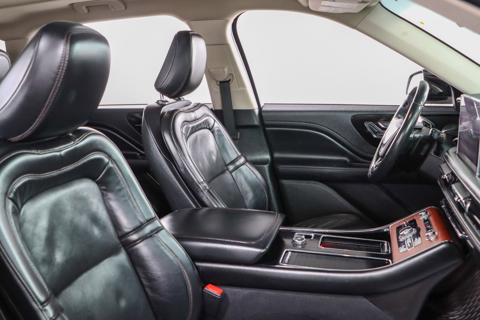 Used 2021 Lincoln Aviator Reserve w/ Equipment Group 201A image 28