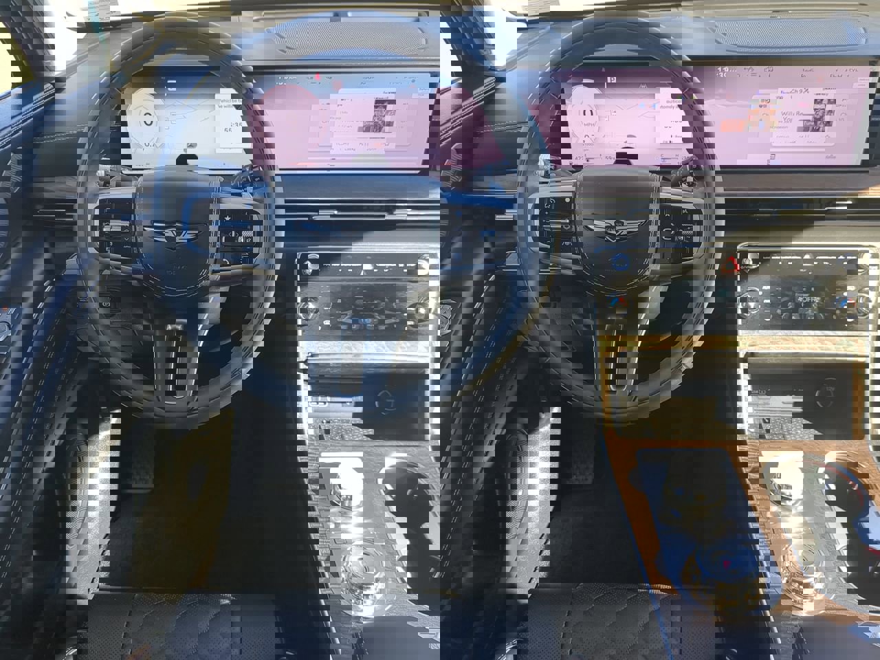 Certified 2025 Genesis GV80 3.5T Prestige image 15