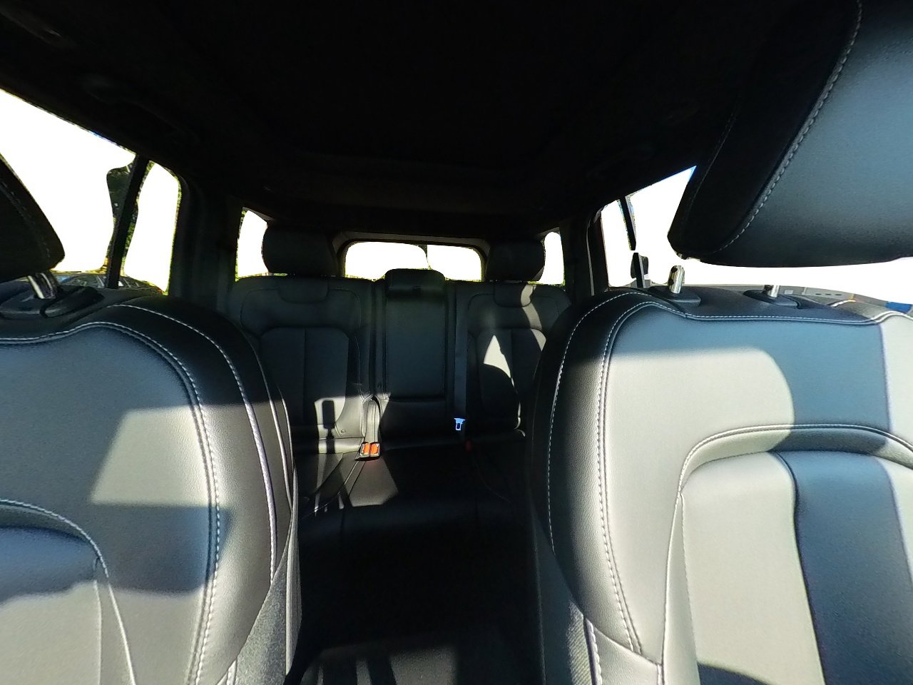 New 2025 Jeep Grand Cherokee Limited w/ Black Appearance Package image 62