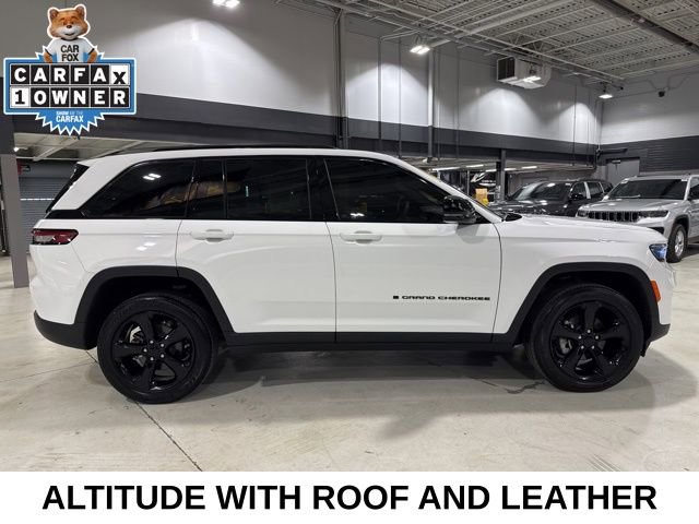Used 2023 Jeep Grand Cherokee Altitude image 17