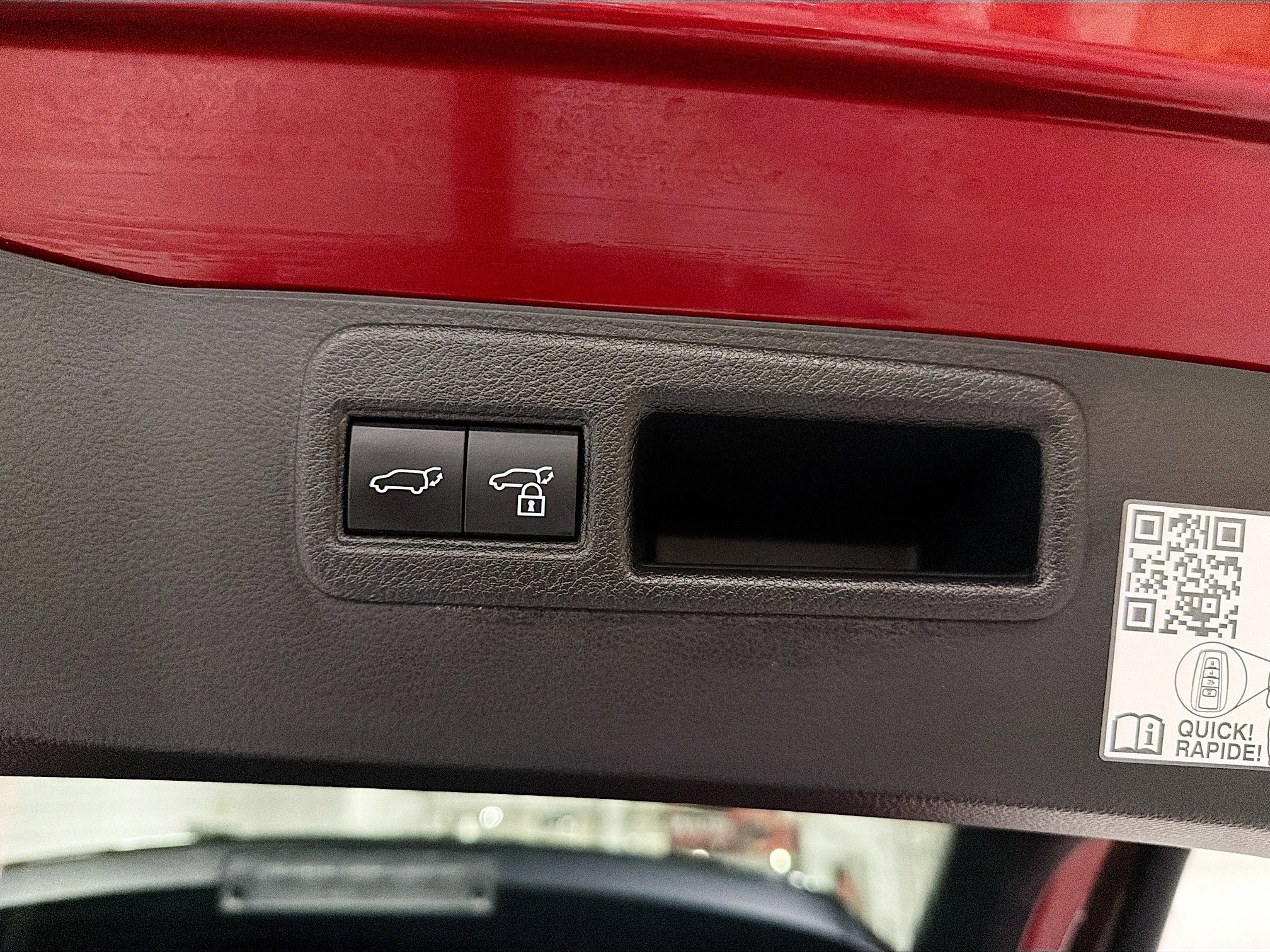 Used 2023 Toyota Venza LE image 21