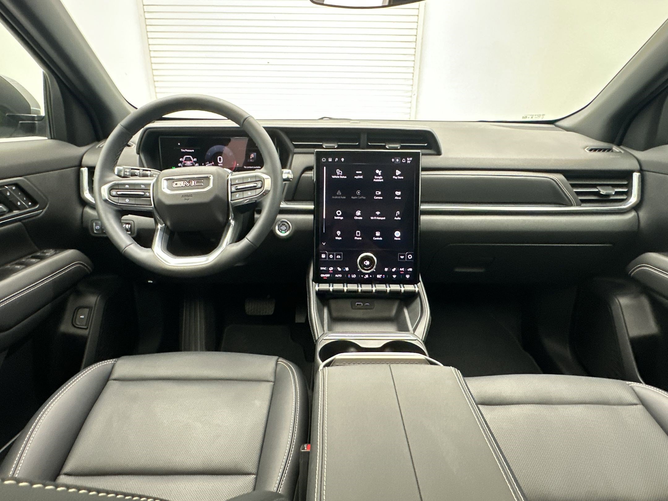 Certified 2025 GMC Terrain Elevation w/ Elevation Premium Package AWD/4WD image 16