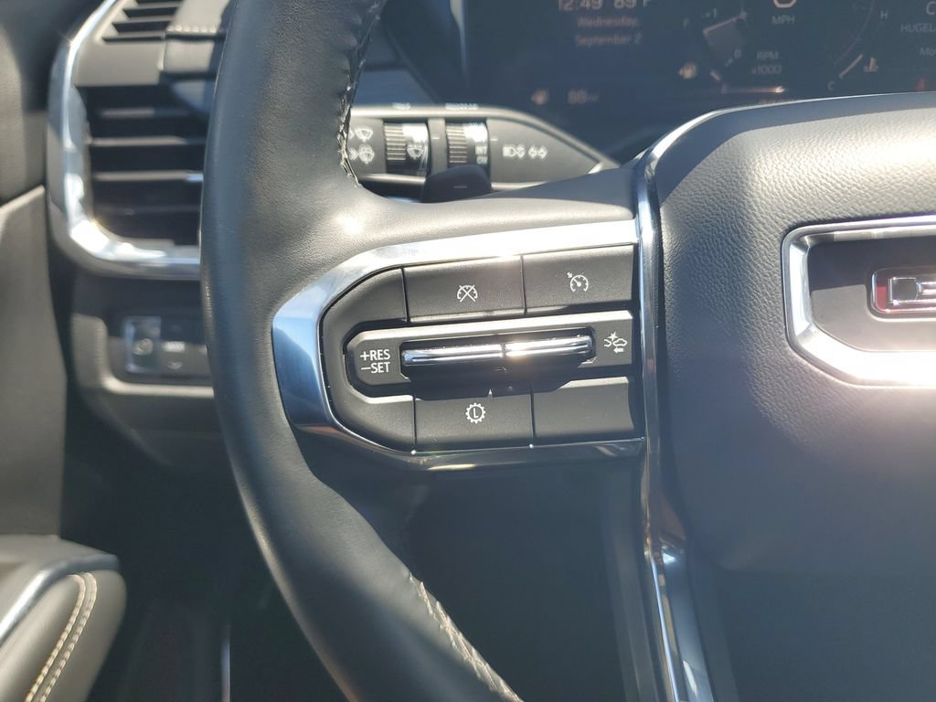 Used 2025 GMC Acadia Elevation w/ Elevation Premium Package FWD image 20