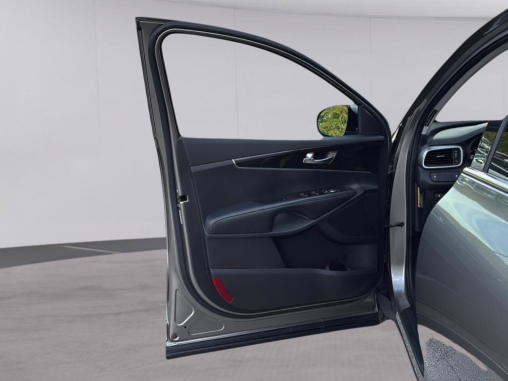 Used 2016 Kia Sorento LX w/ LX Convenience Package AWD/4WD image 11