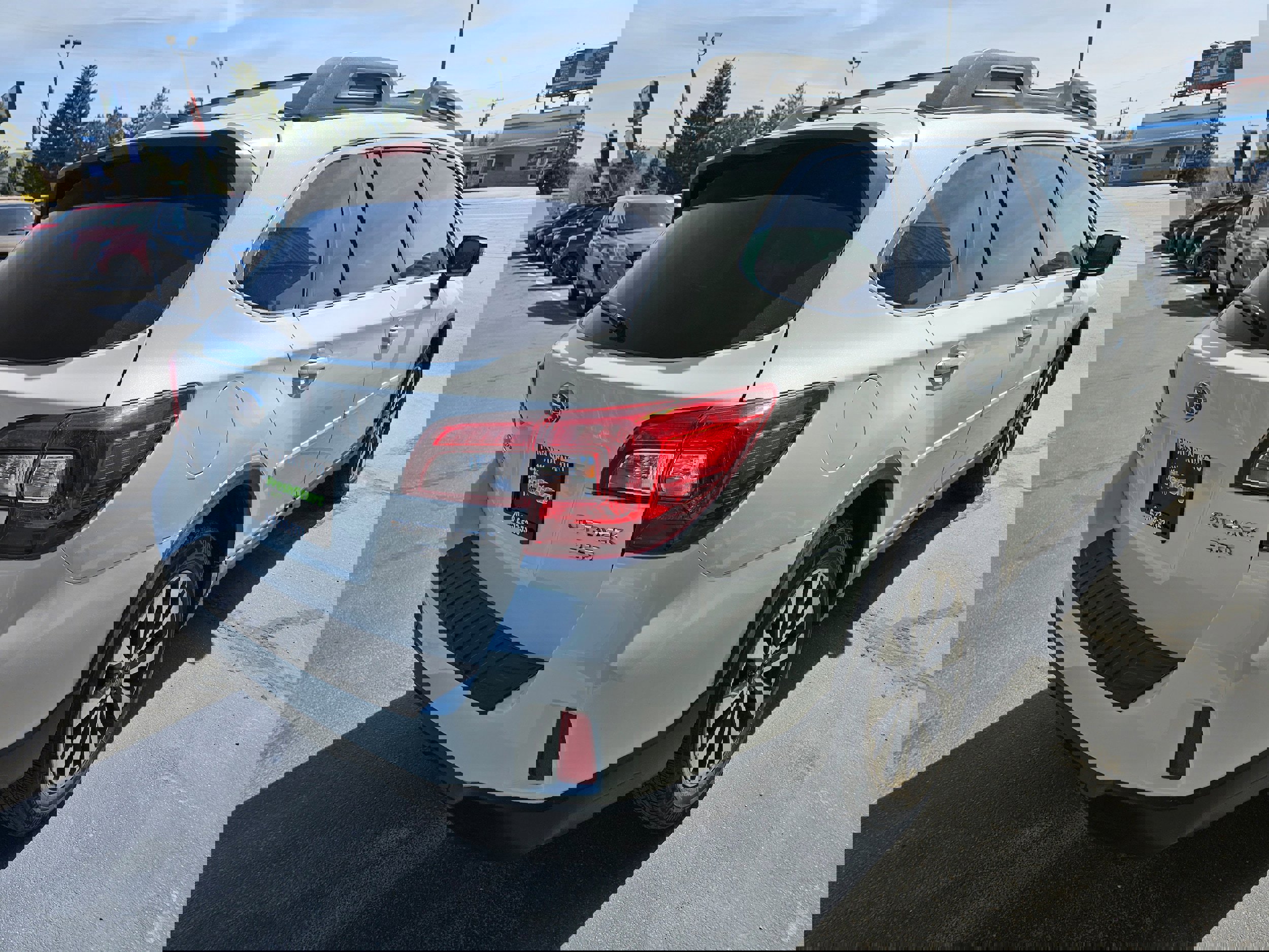 Used 2015 Subaru Outback 3.6R Limited image 6