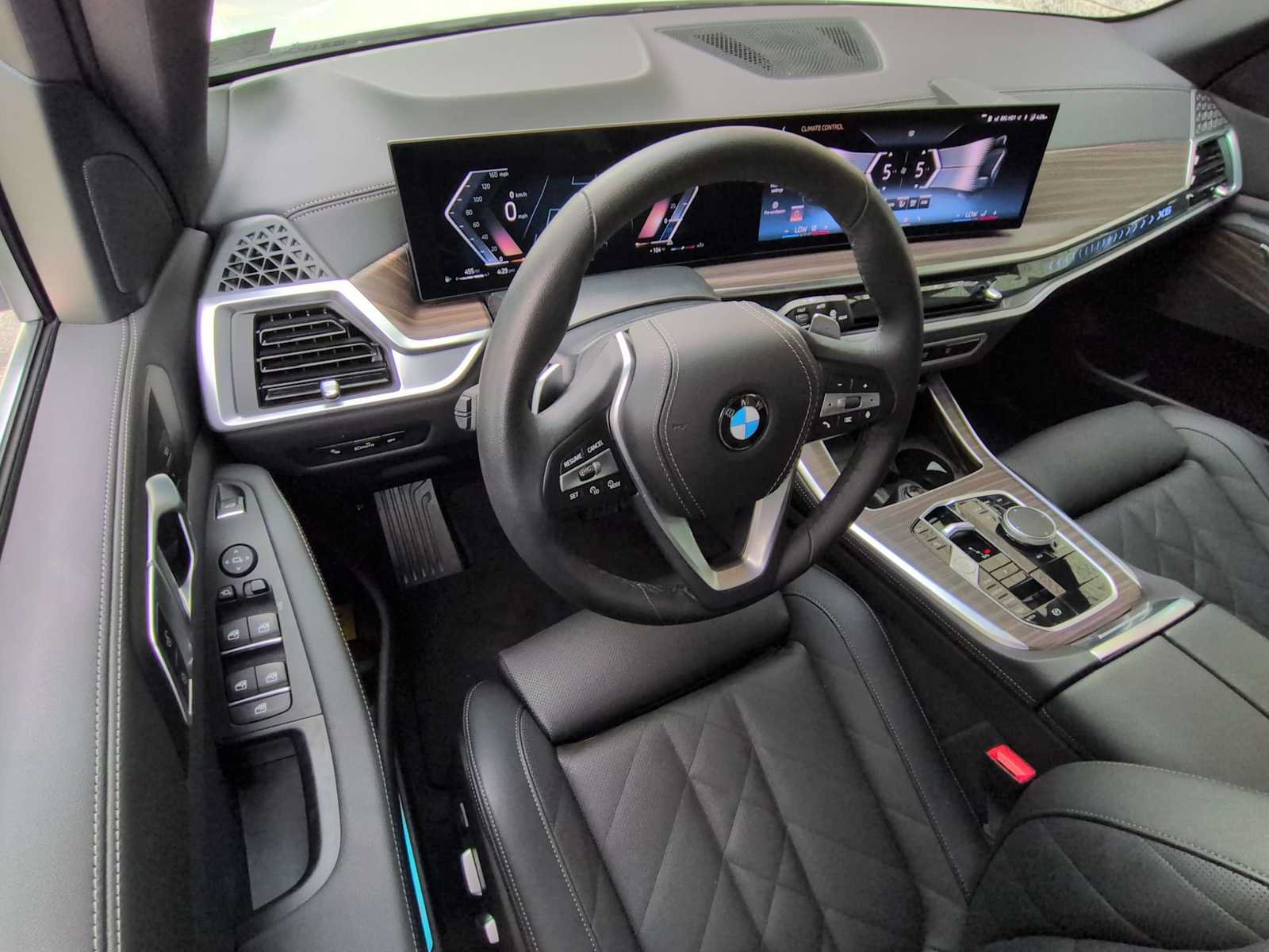 Used 2026 BMW X5 xDrive40i w/ Parking Assistance Package AWD/4WD image 10