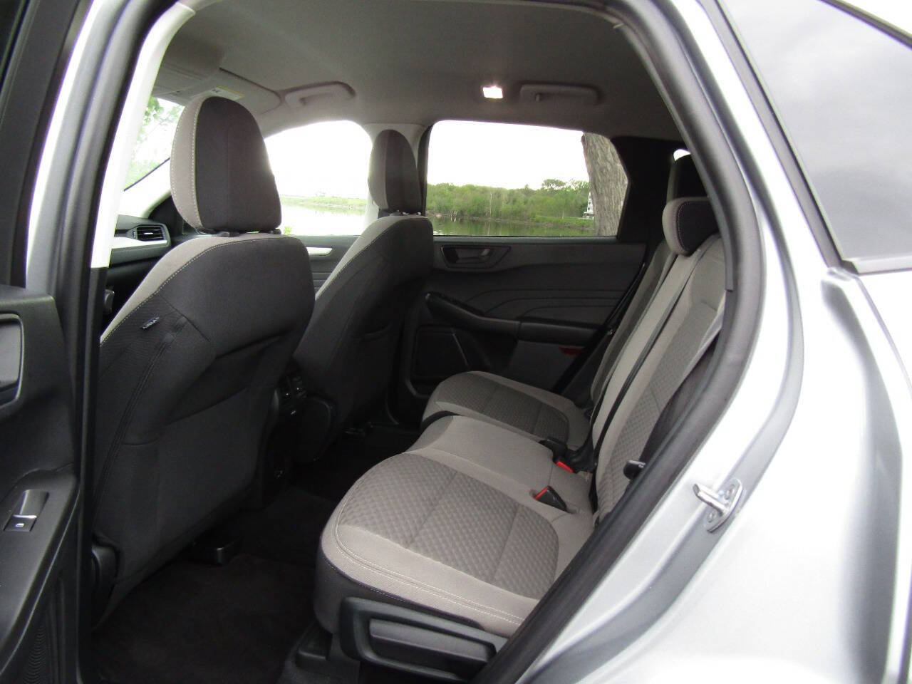 Used 2022 Ford Escape SE AWD/4WD image 11