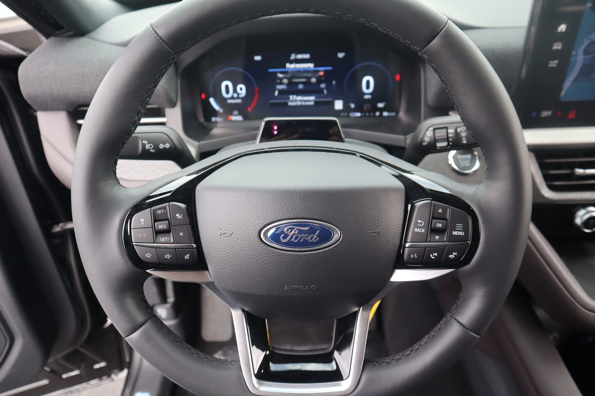 New 2026 Ford Explorer Platinum RWD image 3