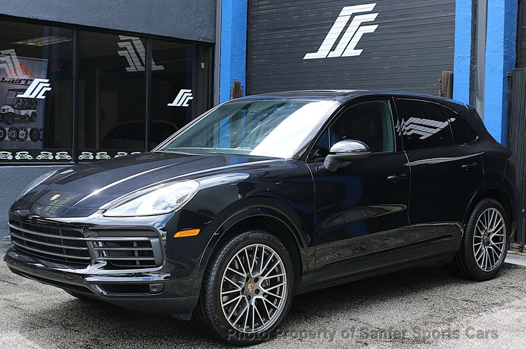 Used 2022 Porsche Cayenne Platinum Edition AWD/4WD image 4