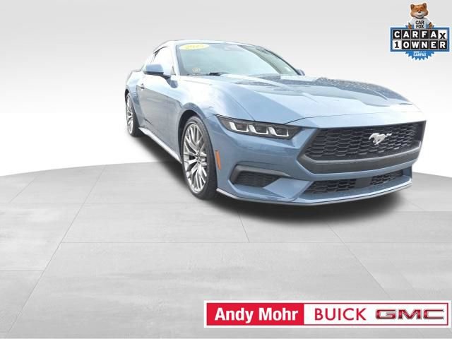 Used 2025 Ford Mustang Premium RWD image 3