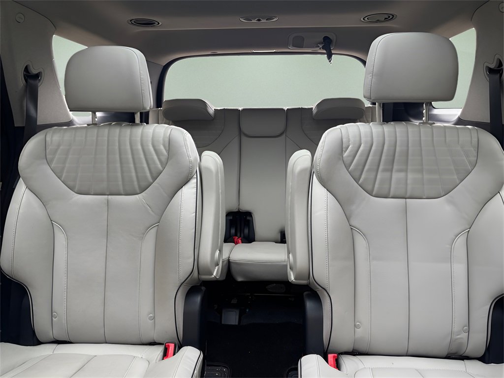 Used 2024 Hyundai Palisade Limited image 12
