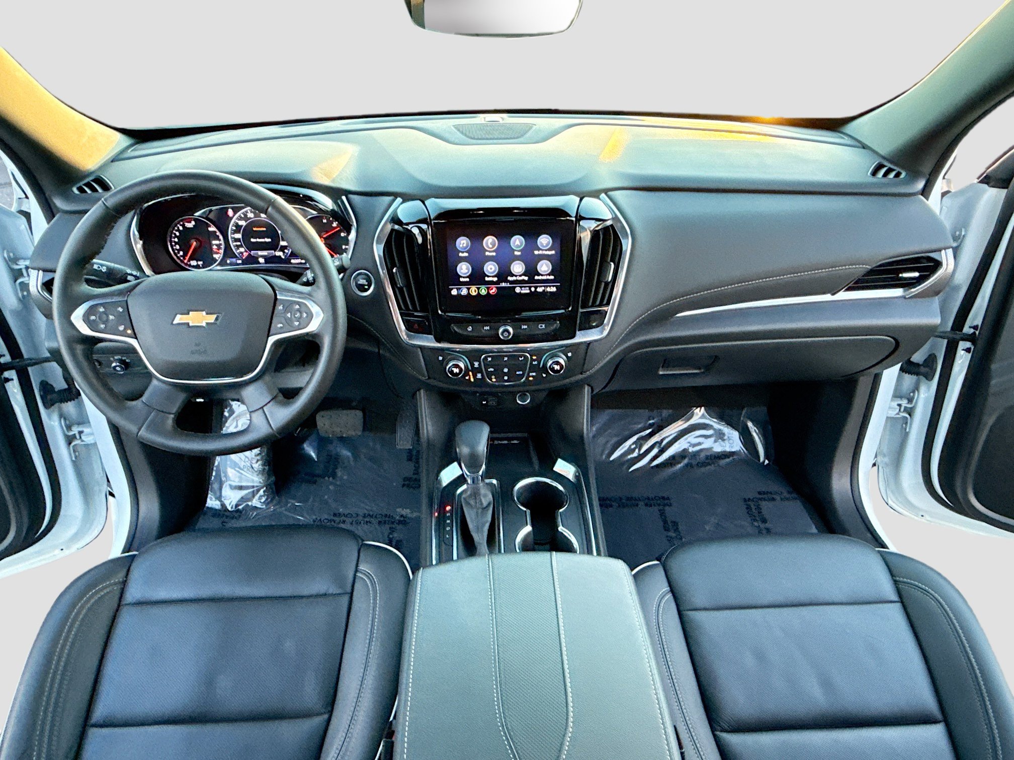 Used 2023 Chevrolet Traverse Premier AWD/4WD image 3
