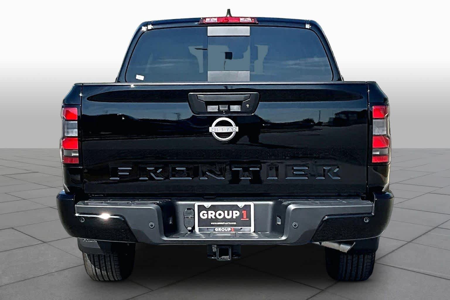New 2027 Nissan Frontier SV RWD image 4