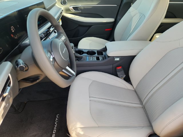 New 2026 Hyundai Sonata SE FWD image 14