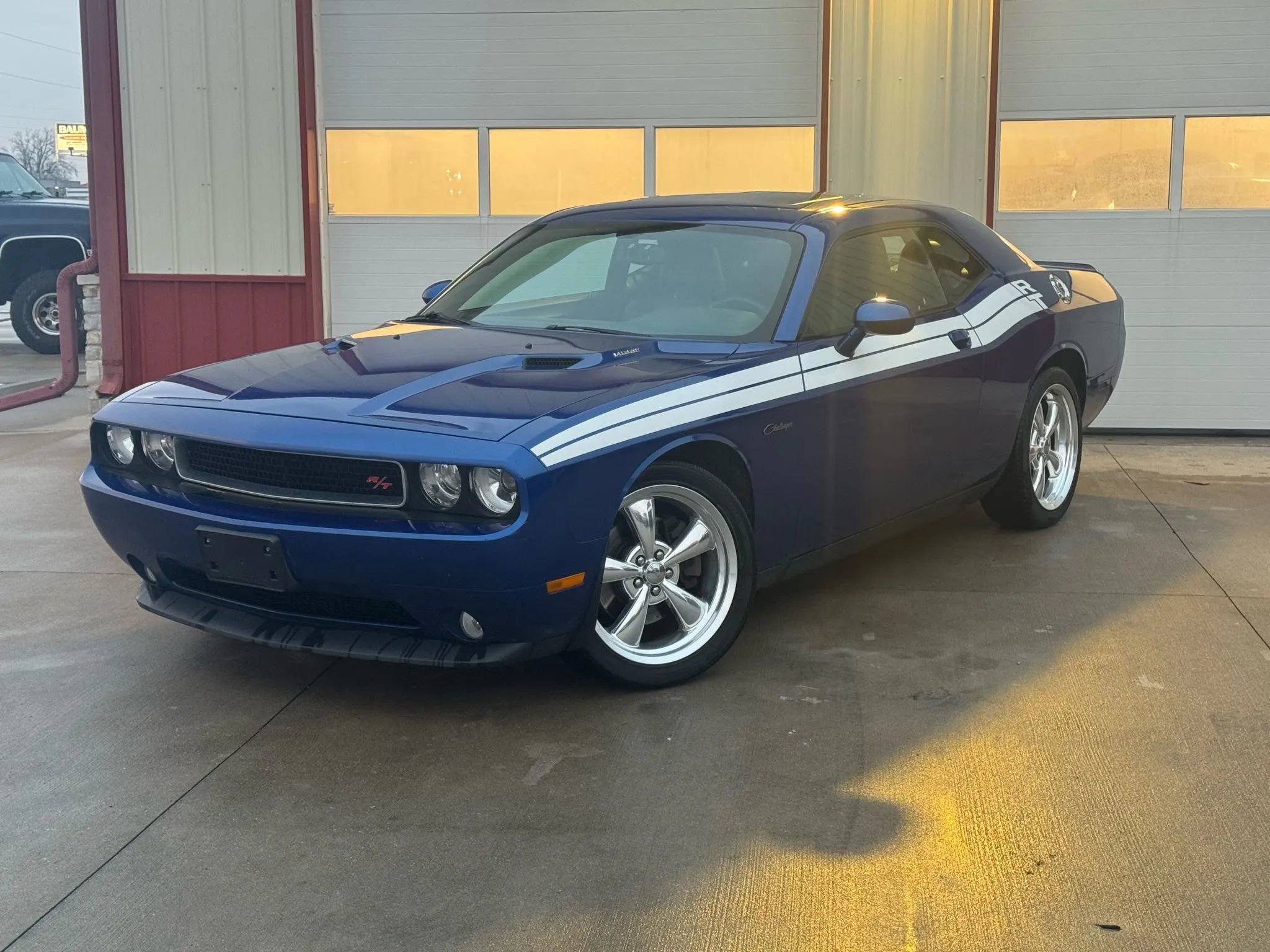 Used 2012 Dodge Challenger R/T image 4