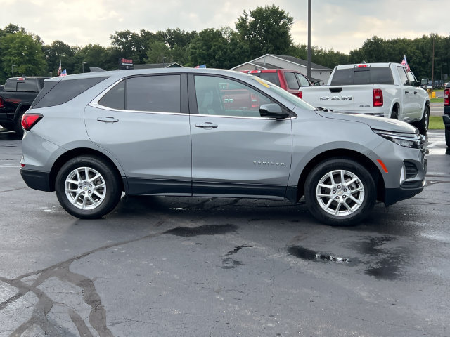 Used 2024 Chevrolet Equinox LT w/ Driver Convenience Package AWD/4WD image 44