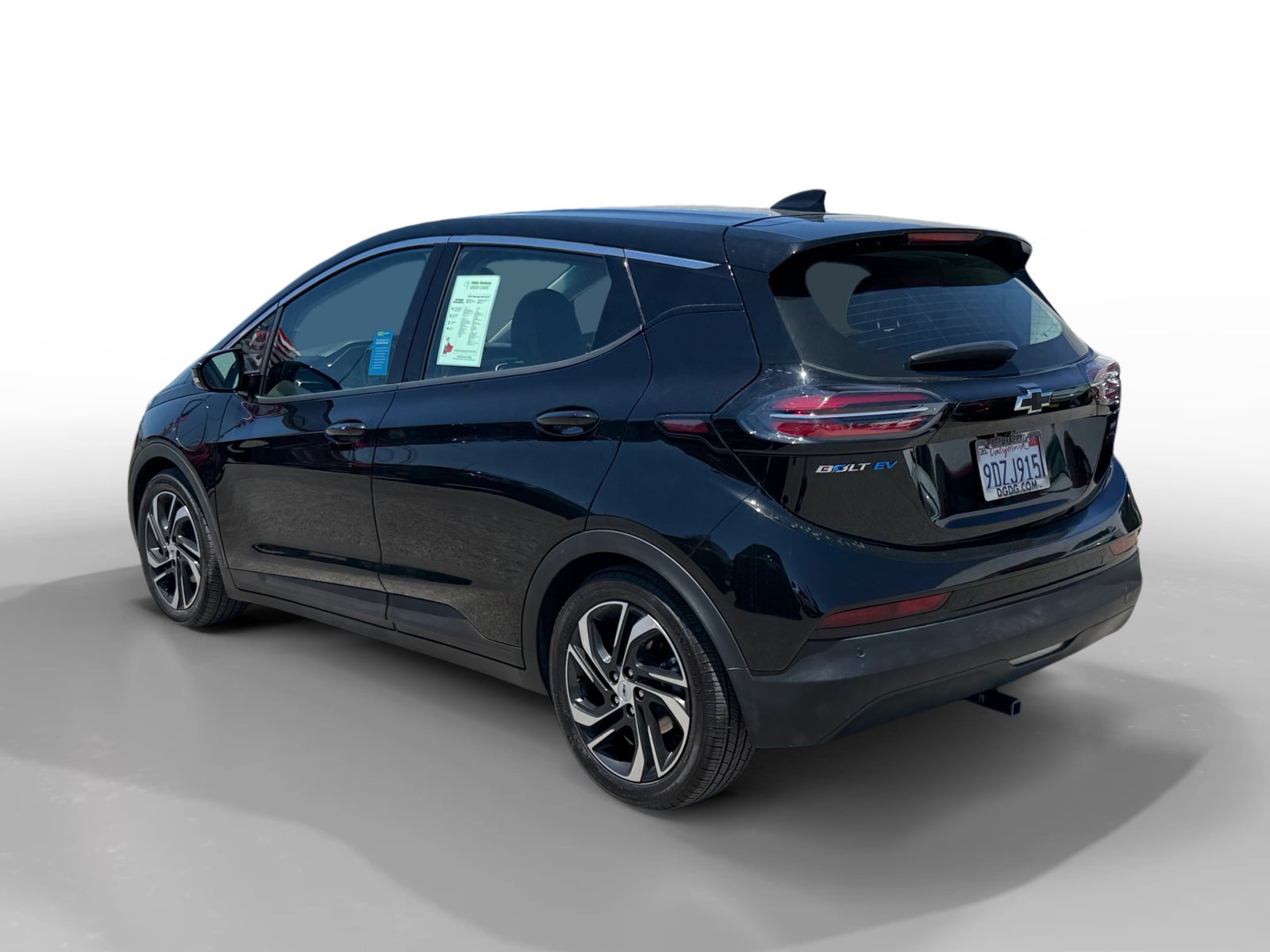 Used 2023 Chevrolet Bolt LT FWD image 3