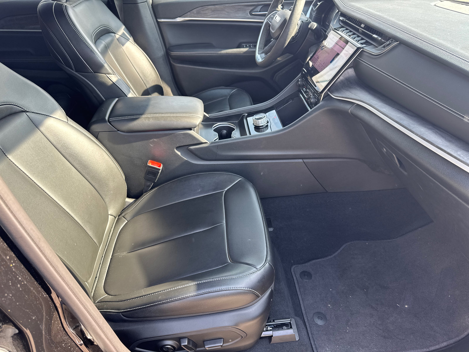 Certified 2024 Jeep Grand Cherokee Limited image 13