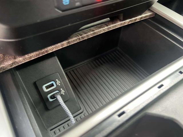 Used 2017 Ford F250 Lariat w/ Tow Technology Bundle image 29