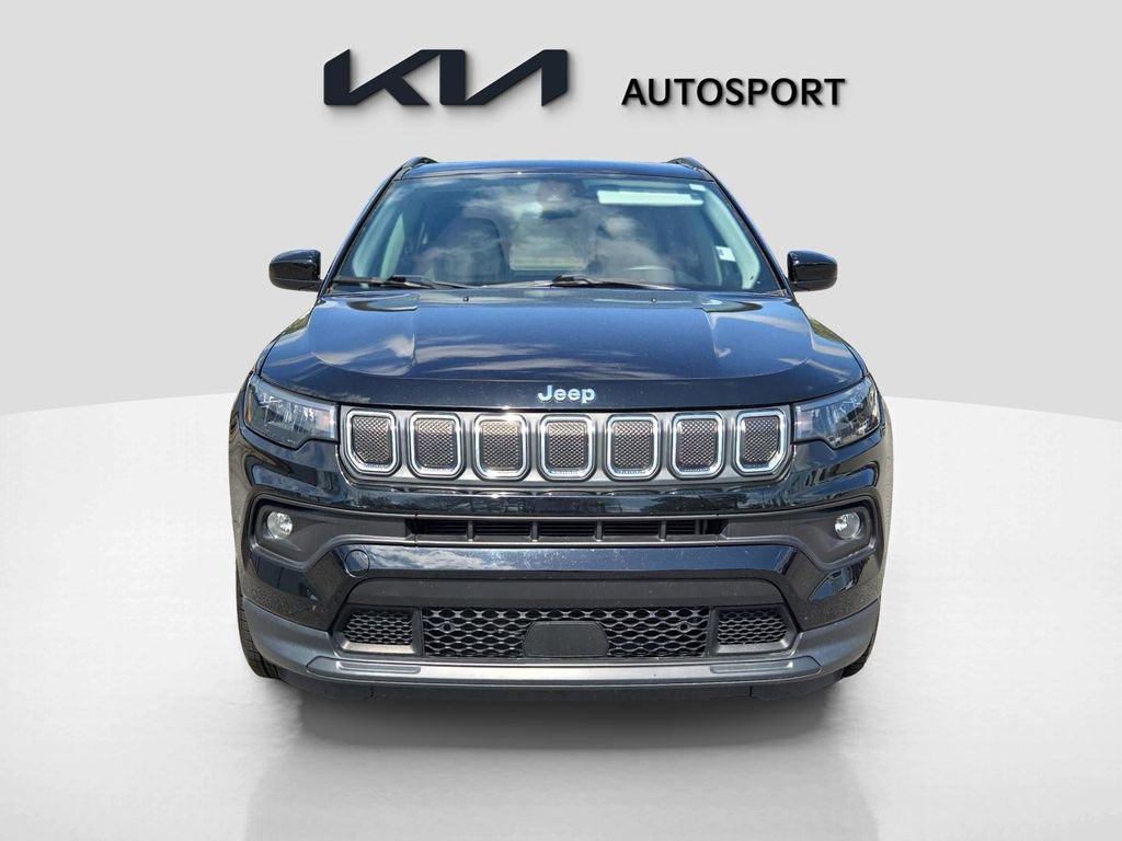 Used 2022 Jeep Compass Latitude w/ Sun and Sound Group image 2