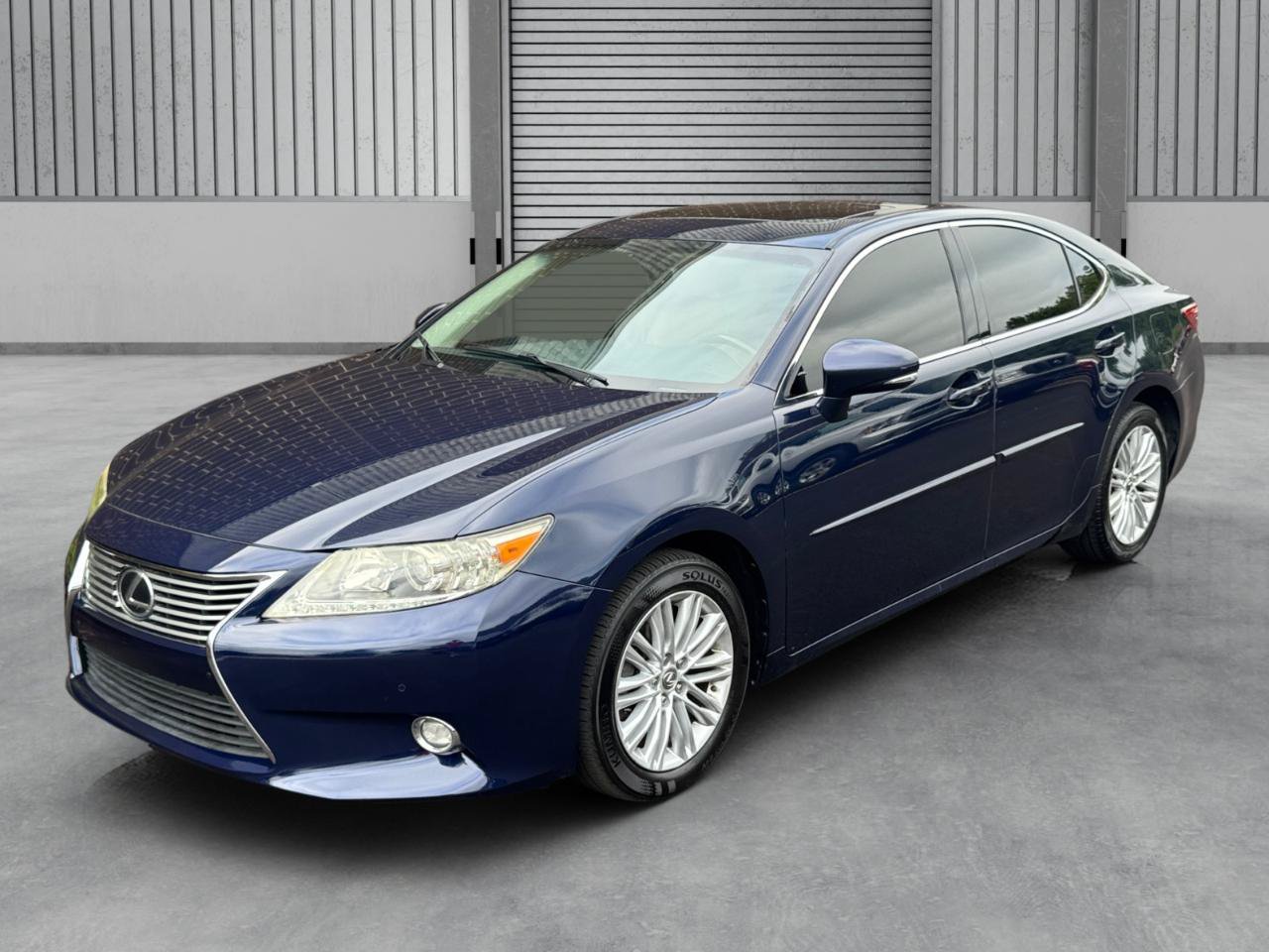 Used 2014 Lexus ES 350 w/ Luxury Package FWD image 31