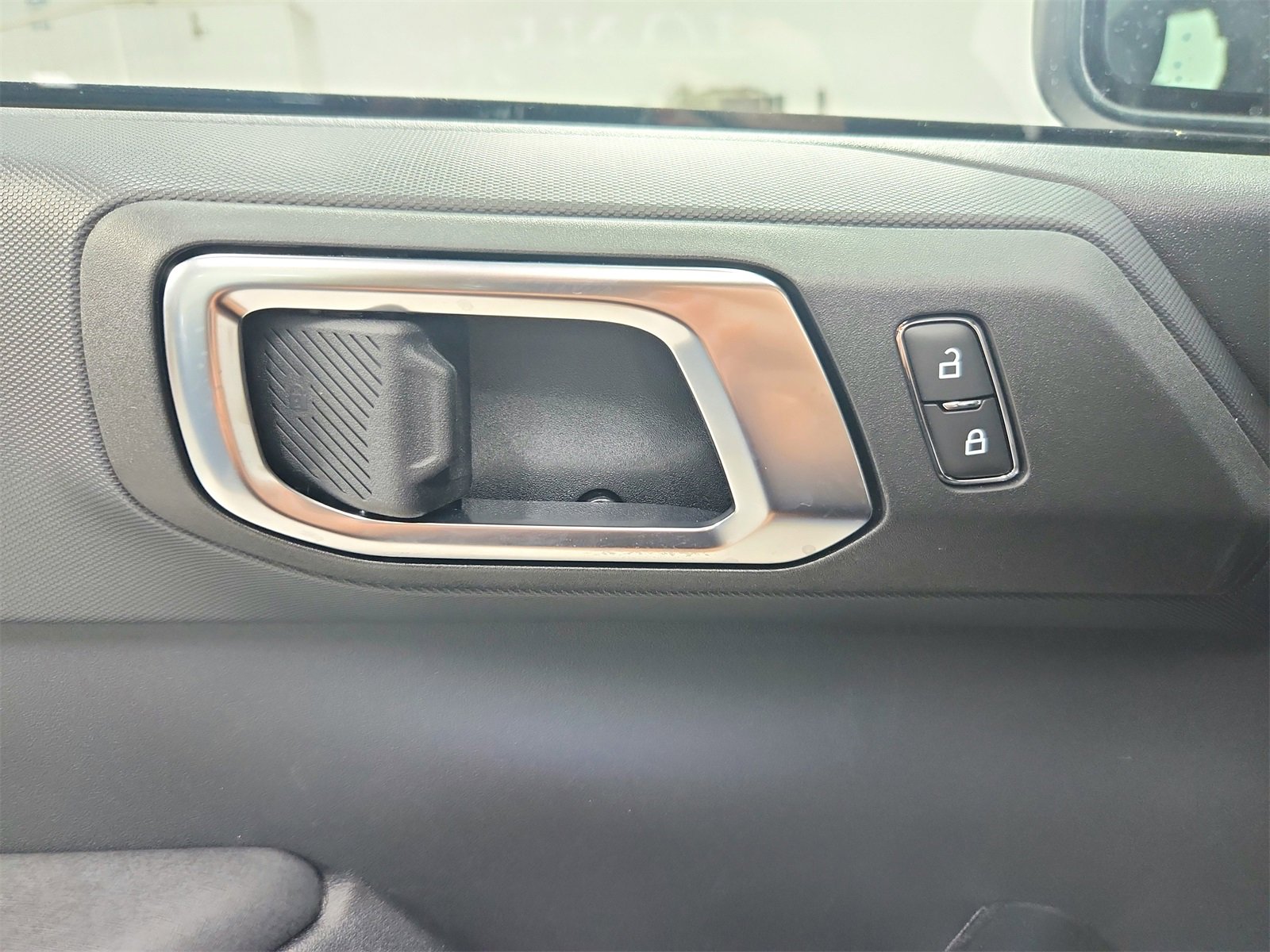 New 2025 Ford Bronco 4-Door image 33