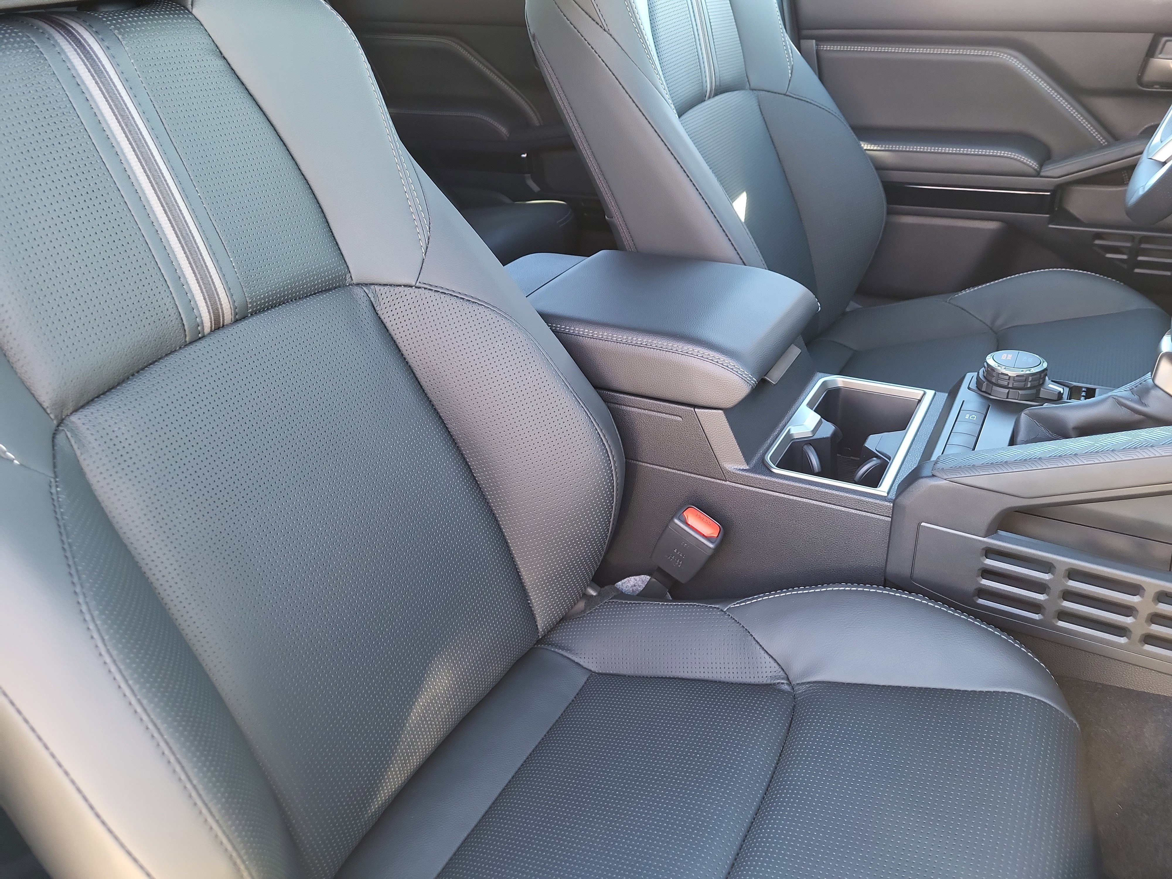 New 2025 Toyota 4Runner Limited image 13