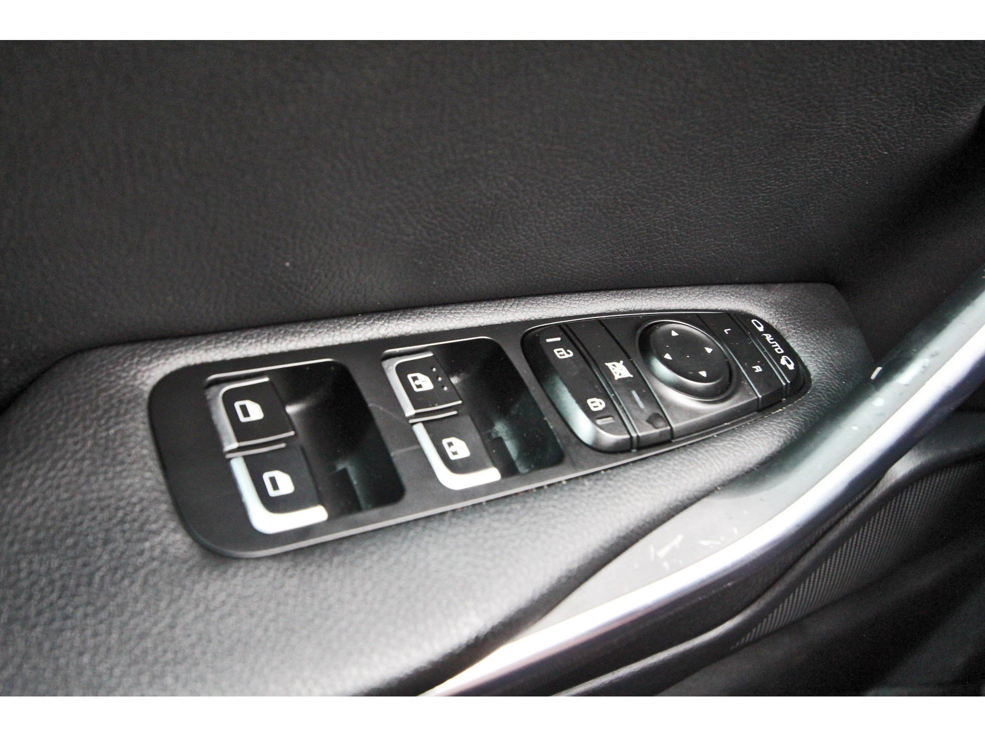 Used 2019 Kia Stinger RWD image 20