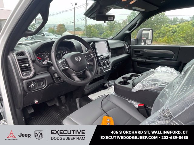 New 2026 RAM 5500 Tradesman w/ Chrome Appearance Group AWD/4WD image 9
