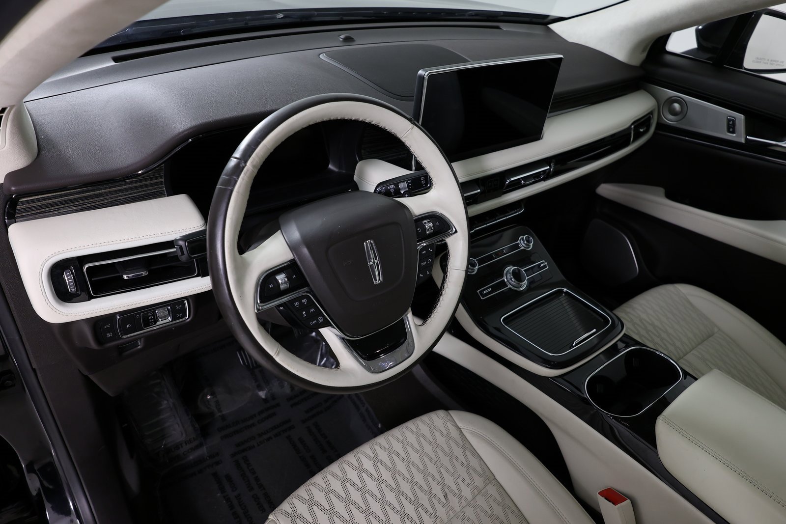 Used 2022 Lincoln Nautilus Black Label w/ Class II Trailer Tow Package image 22