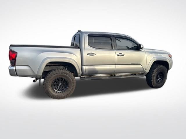 Used 2022 Toyota Tacoma SR5 image 2
