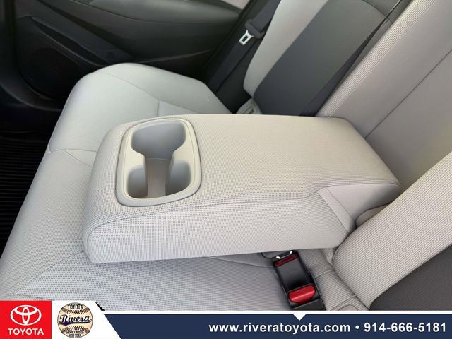 Used 2021 Toyota Corolla LE FWD image 12