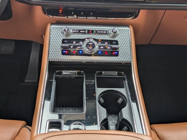 Used 2020 Lincoln Aviator Black Label w/ Class IV Trailer Tow Package AWD/4WD image 20
