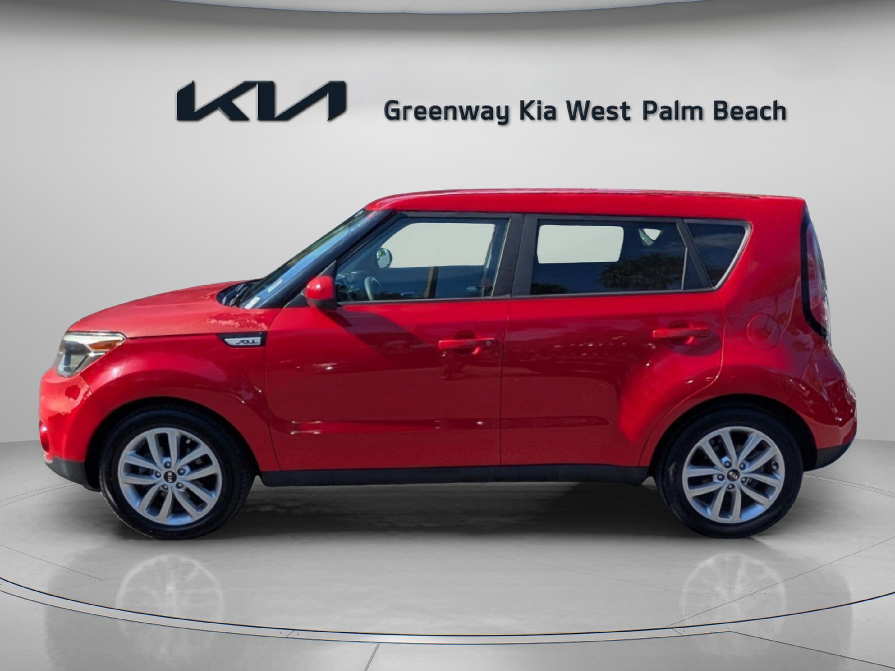 Used 2019 Kia Soul + image 4