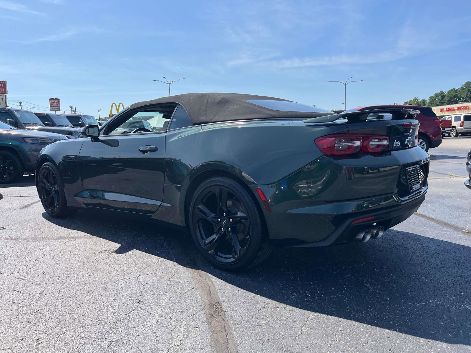 Used 2020 Chevrolet Camaro LT image 3