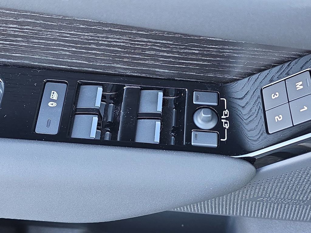 New 2026 Land Rover Range Rover Velar Dynamic SE AWD/4WD image 29