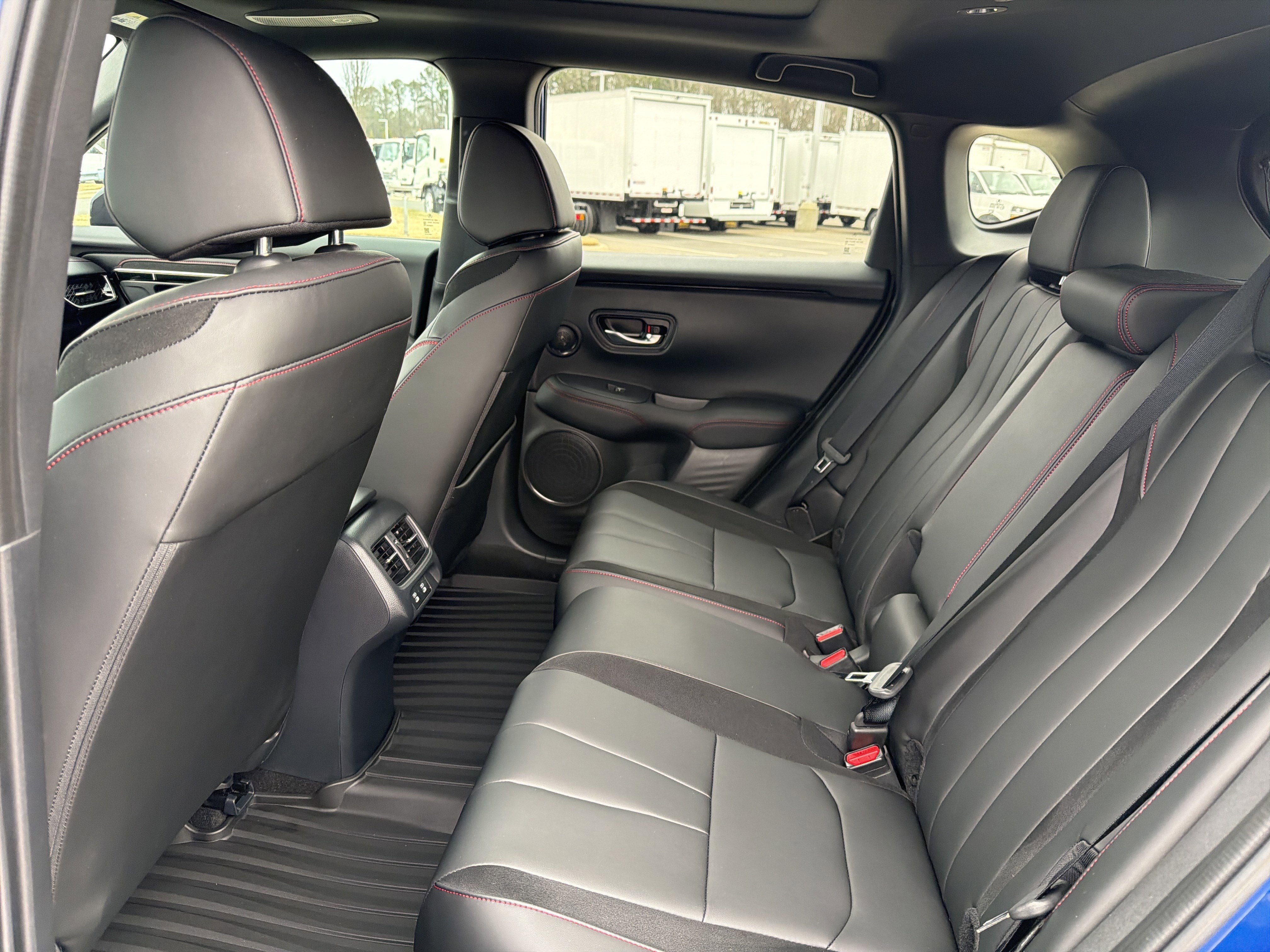 Used 2025 Acura ADX A-Spec image 31