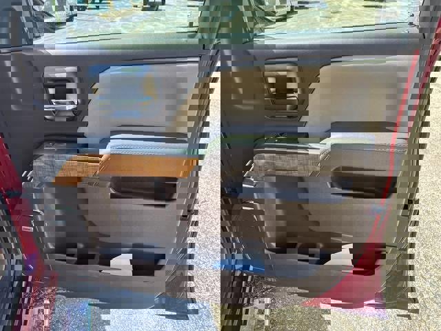 Used 2016 GMC Sierra 1500 SLT w/ SLT Premium Package AWD/4WD image 16