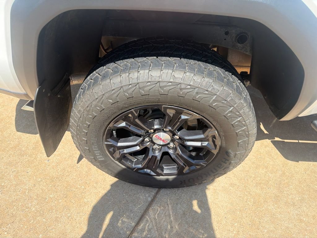 Used 2023 GMC Canyon Elevation w/ Elevation Premium Package AWD/4WD image 19