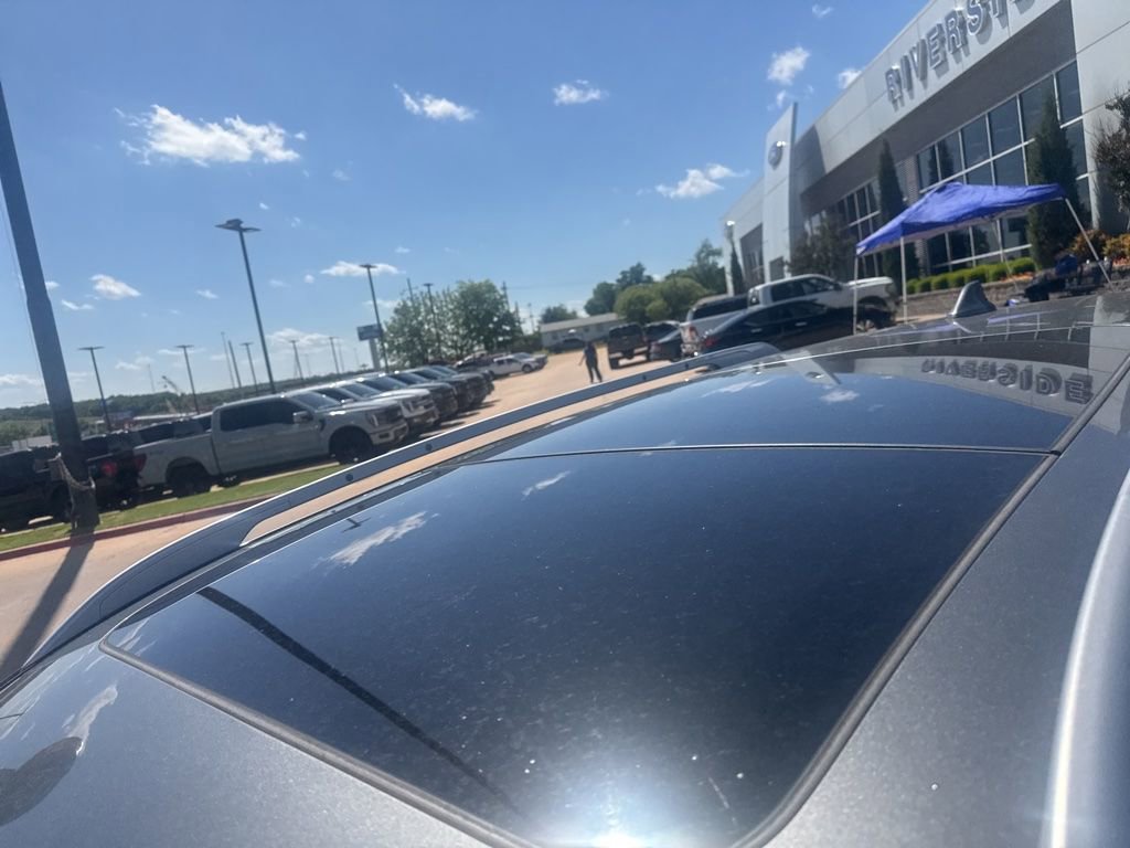 Used 2018 Nissan Rogue SL w/ Premium Package FWD image 9