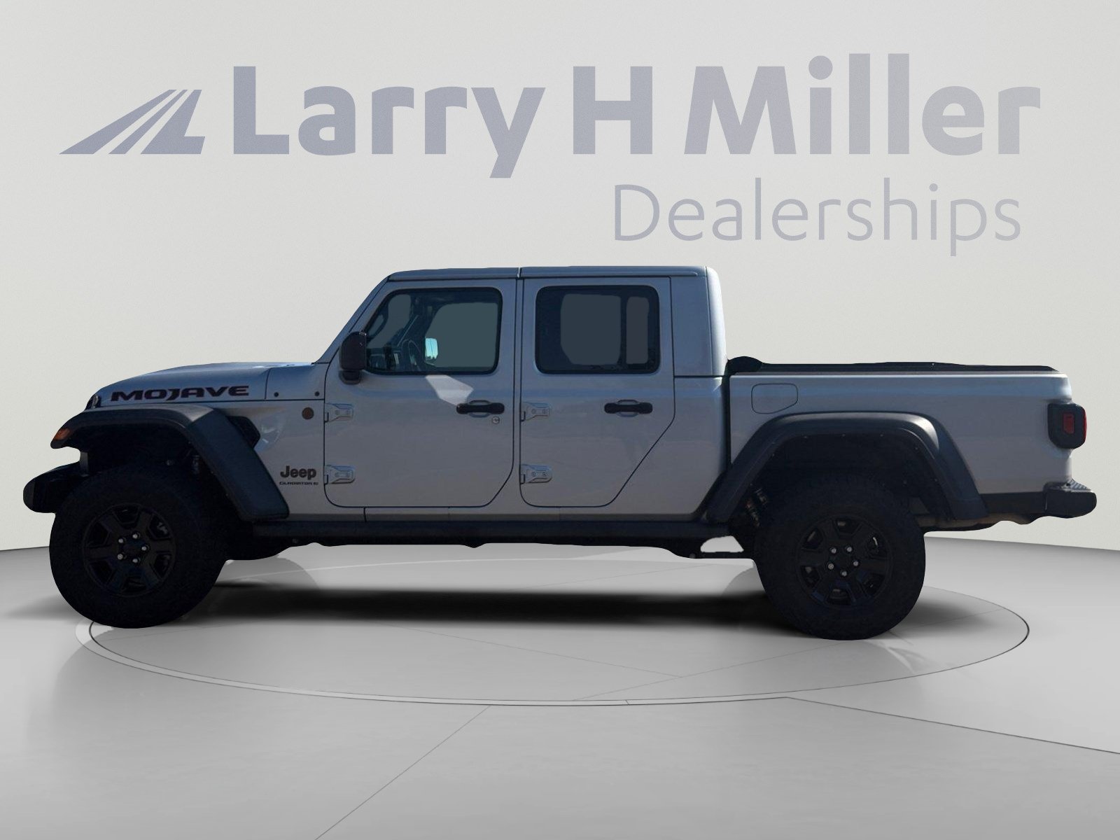 Used 2023 Jeep Gladiator Mojave w/ Cold Weather Group AWD/4WD image 3