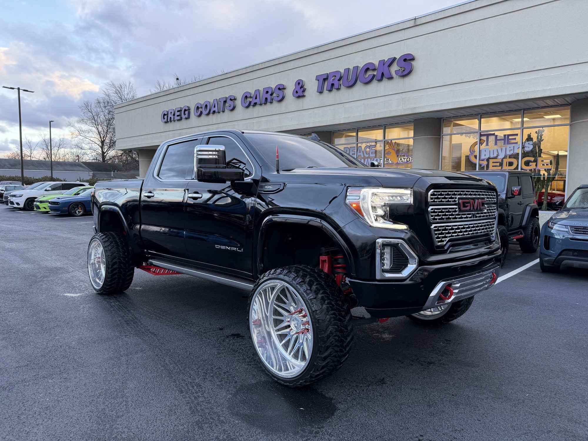 Used 2019 GMC Sierra 1500 Denali image 1